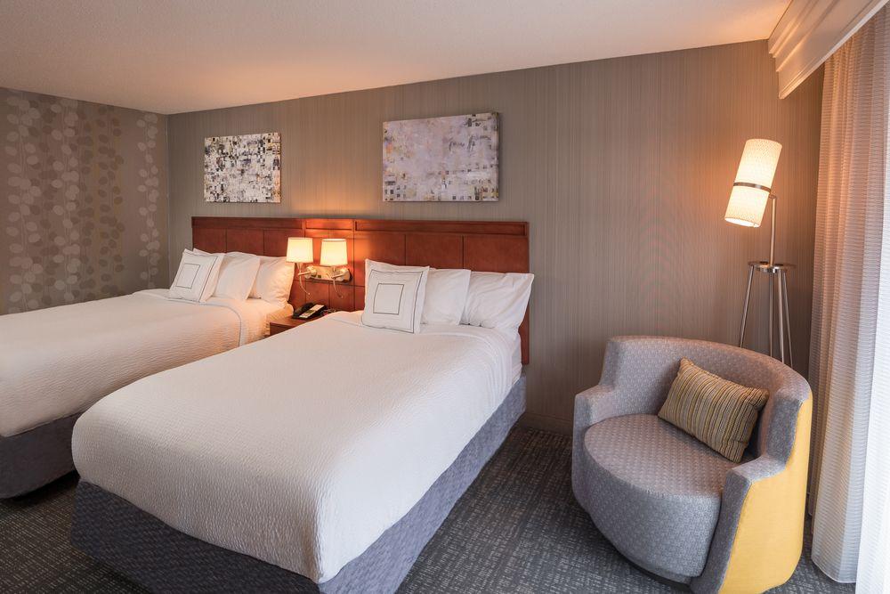 Courtyard By Marriott New Haven Orange Hotel Buitenkant foto