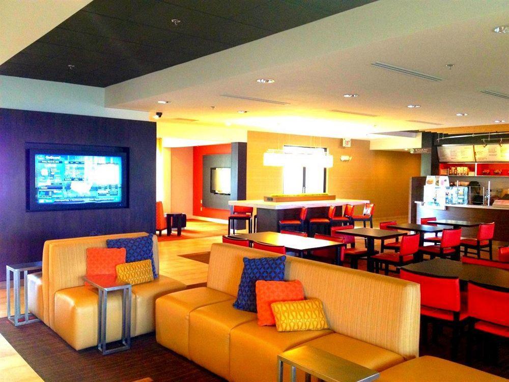 Courtyard By Marriott New Haven Orange Hotel Buitenkant foto